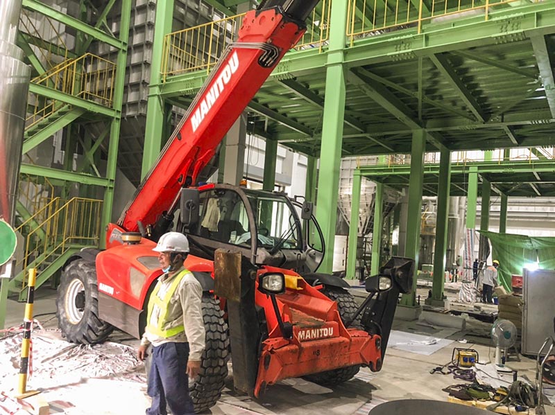 Xe nâng đa năng - Manitou Telehandler